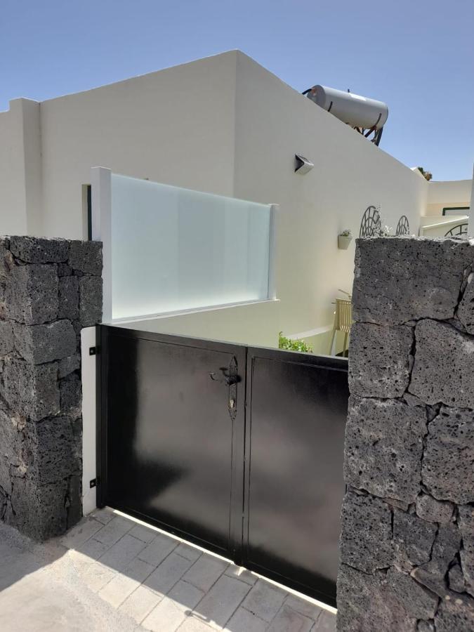 Bungalow Paseo Del Mar- Playa Roca Residence Sea Front Access - Free Ac - Wifi Costa Teguise Exteriér fotografie
